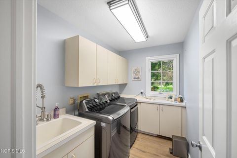 Tiny photo for 8626 Quail Hollow Court, Holland, OH 43528 (MLS # 10008087)