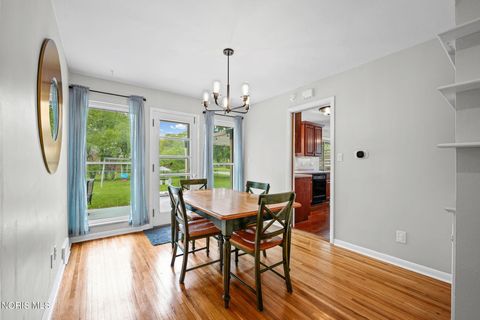 Tiny photo for 2919 Strauss Avenue, Toledo, OH 43606 (MLS # 10007464)