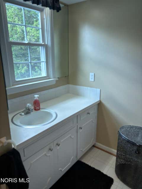 Tiny photo for 4723 Imperial Drive, Toledo, OH 43623 (MLS # 10011312)
