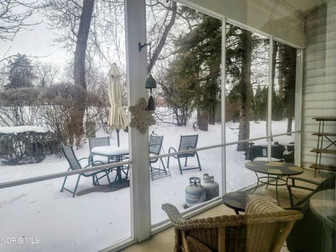 Tiny photo for 7 Bent Creek Crossing, Sylvania, OH 43560 (MLS # 10004657)