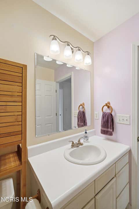 Tiny photo for 1121 Sandpiper Lane, Bowling Green, OH 43402 (MLS # 10011728)