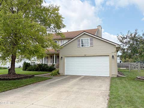 Photo of 1121 Sandpiper Lane, Bowling Green, OH 43402 (MLS # 10011728)