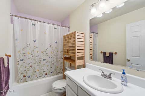 Tiny photo for 1121 Sandpiper Lane, Bowling Green, OH 43402 (MLS # 10011728)
