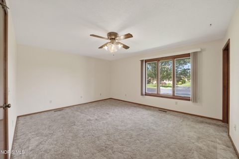 Tiny photo for 43 La Plas Drive #43, Findlay, OH 45840 (MLS # 10008403)