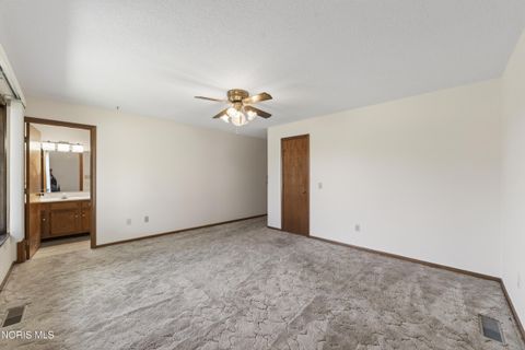 Tiny photo for 43 La Plas Drive #43, Findlay, OH 45840 (MLS # 10008403)