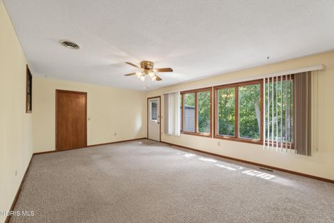 Tiny photo for 43 La Plas Drive #43, Findlay, OH 45840 (MLS # 10008403)