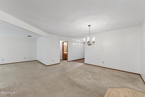 Tiny photo for 43 La Plas Drive #43, Findlay, OH 45840 (MLS # 10008403)