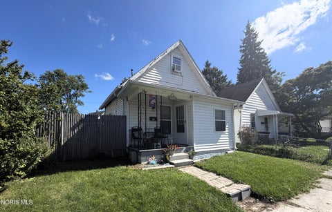 Tiny photo for 251 Spring Grove Avenue, Toledo, OH 43605 (MLS # 10014062)