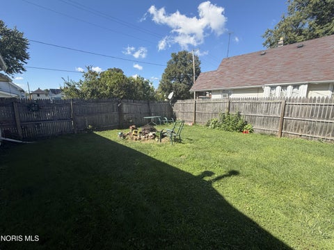Tiny photo for 251 Spring Grove Avenue, Toledo, OH 43605 (MLS # 10014062)