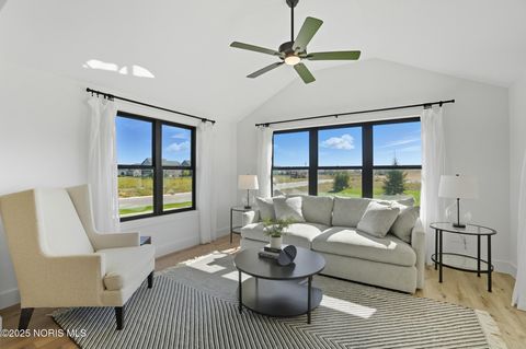 Tiny photo for 15015 Stonebridge Lane, Perrysburg, OH 43551 (MLS # 10001882)