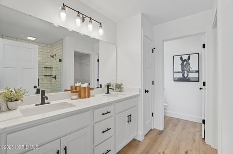 Tiny photo for 15015 Stonebridge Lane, Perrysburg, OH 43551 (MLS # 10001882)