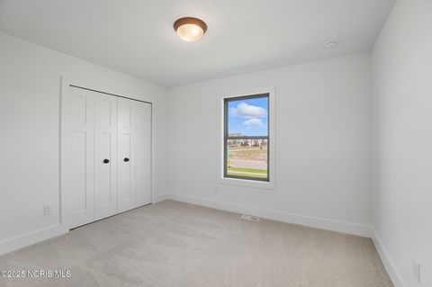 Tiny photo for 15015 Stonebridge Lane, Perrysburg, OH 43551 (MLS # 10001882)