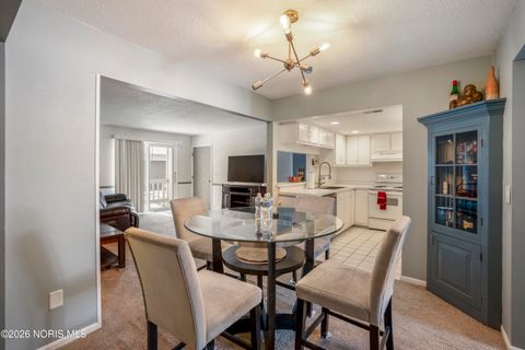 Tiny photo for 2720 Westcastle Drive #1, Toledo, OH 43615 (MLS # 10003880)