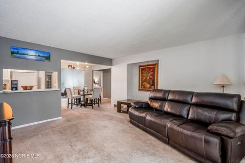 Tiny photo for 2720 Westcastle Drive #1, Toledo, OH 43615 (MLS # 10003880)