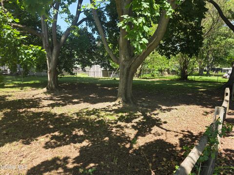 Tiny photo for 5742 Marshall Road, Sylvania, OH 43560 (MLS # 10008051)