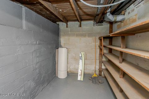 Tiny photo for 933 Waverly Avenue, Toledo, OH 43607 (MLS # 10002743)