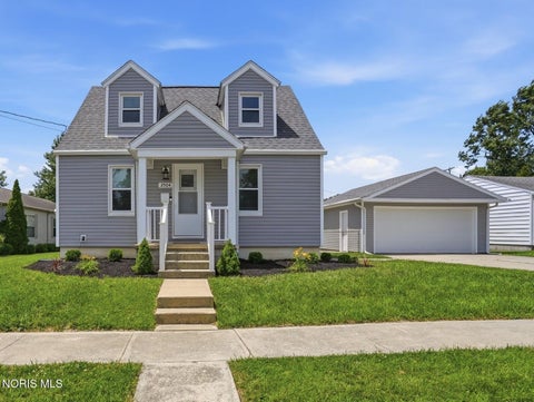 Photo of 2504 Beecher Street, Findlay, OH 45840 (MLS # 10009076)