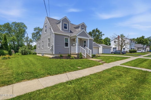 Tiny photo for 2504 Beecher Street, Findlay, OH 45840 (MLS # 10009076)