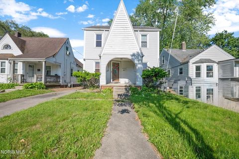 Tiny photo for 4413 Fairview Drive, Toledo, OH 43612 (MLS # 10008490)