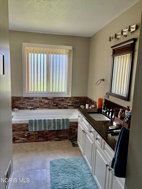 Tiny photo for 8019 Littlefield Court, Sylvania, OH 43560 (MLS # 10006696)