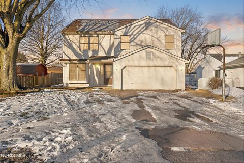 Photo of 1957 Carvelle Drive, Northwood, OH 43619 (MLS # 10003884)