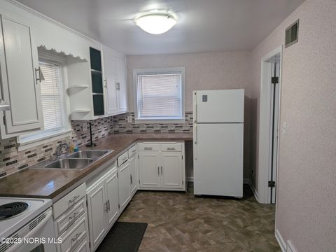 Tiny photo for 203 Cherry Street, Swanton, OH 43558 (MLS # 10000223)