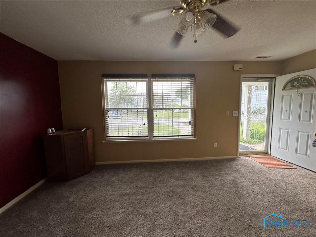 3766 Lakepointe Drive