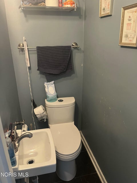 Tiny photo for 646 S Prospect Street, Bowling Green, OH 43402 (MLS # 10008702)