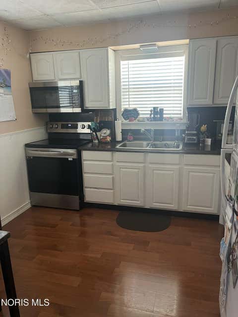 Tiny photo for 646 S Prospect Street, Bowling Green, OH 43402 (MLS # 10008702)