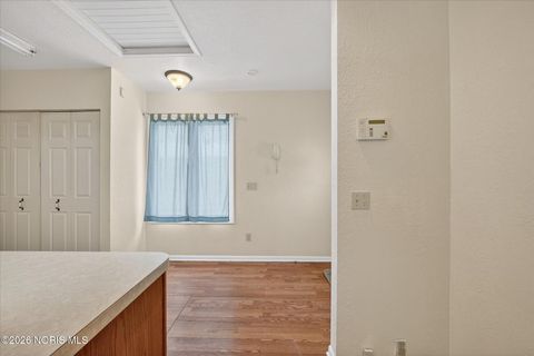 Tiny photo for 280 Dulton Drive, Toledo, OH 43615 (MLS # 10003843)