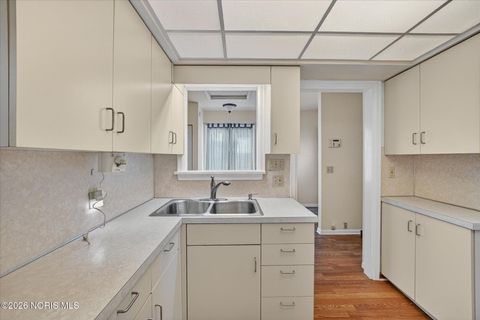 Tiny photo for 280 Dulton Drive, Toledo, OH 43615 (MLS # 10003843)