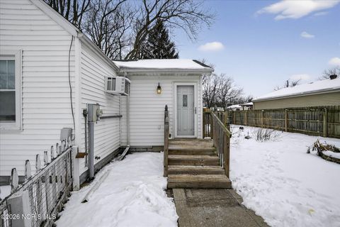 Tiny photo for 280 Dulton Drive, Toledo, OH 43615 (MLS # 10003843)