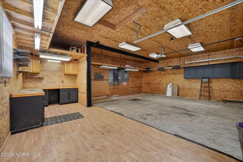 Tiny photo for 280 Dulton Drive, Toledo, OH 43615 (MLS # 10003843)