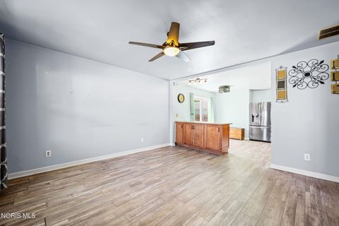 Tiny photo for 205 E Oliver Street, McComb, OH 45858 (MLS # 10007914)