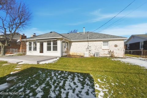 Tiny photo for 151 Marilyn Drive, Findlay, OH 45840 (MLS # 10003420)