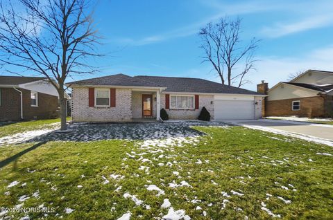 Tiny photo for 151 Marilyn Drive, Findlay, OH 45840 (MLS # 10003420)