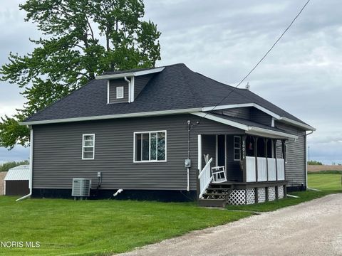 Photo of 20012 County Road R, Alvordton, OH 43501 (MLS # 10007292)
