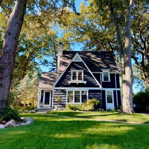 Photo of 2276 Burroughs Drive, Toledo, OH 43614 (MLS # 10000110)