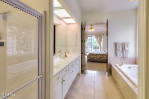 Tiny photo for 7035 Mourning Dove Court, Toledo, OH 43617 (MLS # 10006045)