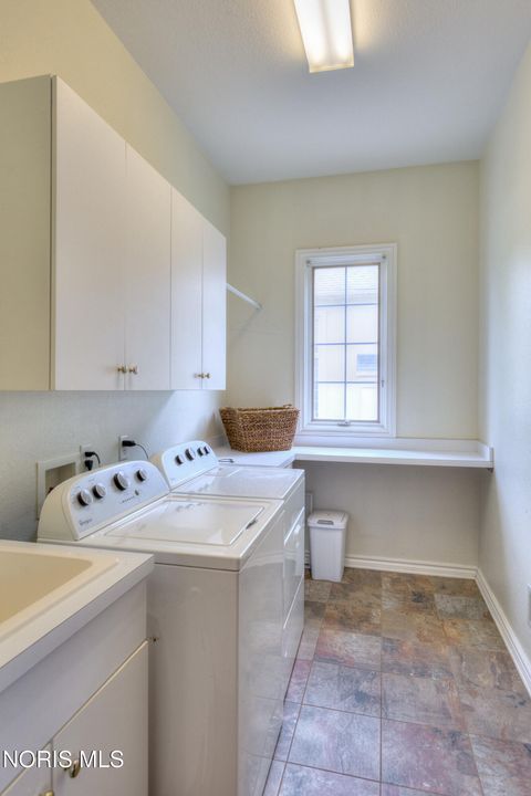 Tiny photo for 7035 Mourning Dove Court, Toledo, OH 43617 (MLS # 10006045)