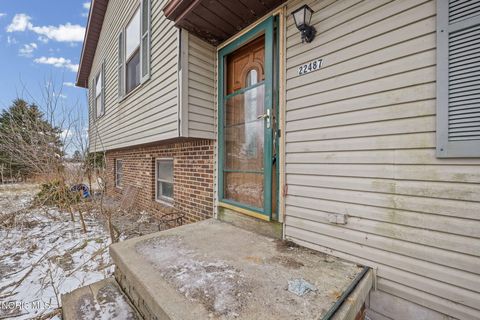 Tiny photo for 22487 U.s. 6, Grand Rapids, OH 43522 (MLS # 10004509)