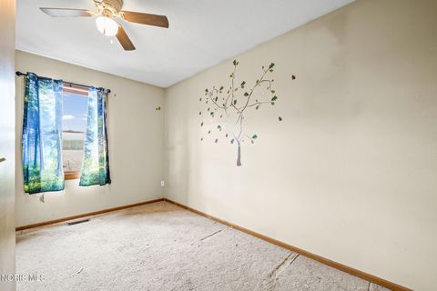 Tiny photo for 22487 U.s. 6, Grand Rapids, OH 43522 (MLS # 10004509)