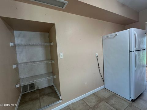 Tiny photo for 142 Clifton Avenue, Findlay, OH 45840 (MLS # 10006780)