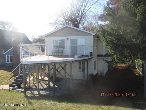 Tiny photo for 12403 Lagoon Drive, Curtice, OH 43412 (MLS # 10001637)