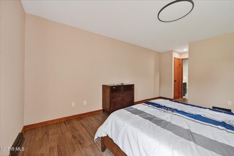 Tiny photo for 28741 White Road, Perrysburg, OH 43551 (MLS # 10007463)