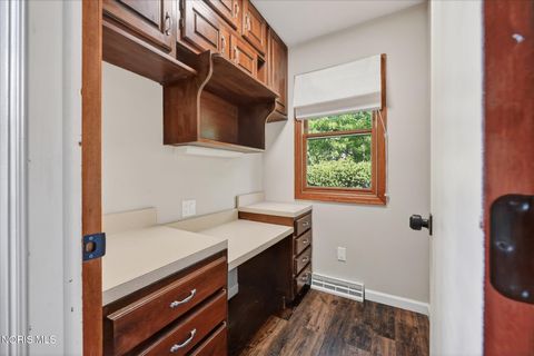 Tiny photo for 28741 White Road, Perrysburg, OH 43551 (MLS # 10007463)