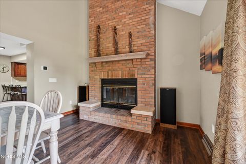 Tiny photo for 28741 White Road, Perrysburg, OH 43551 (MLS # 10007463)