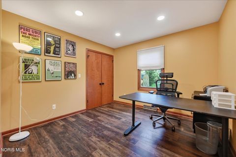Tiny photo for 28741 White Road, Perrysburg, OH 43551 (MLS # 10007463)