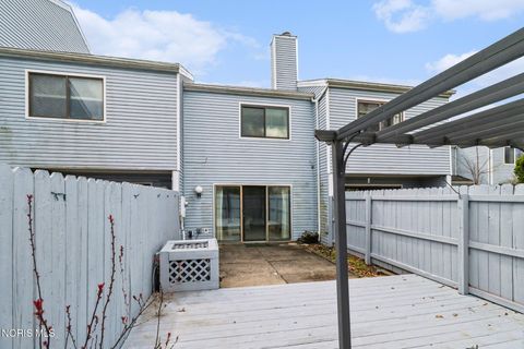 Tiny photo for 2515 W Village Drive, Toledo, OH 43614 (MLS # 10006060)