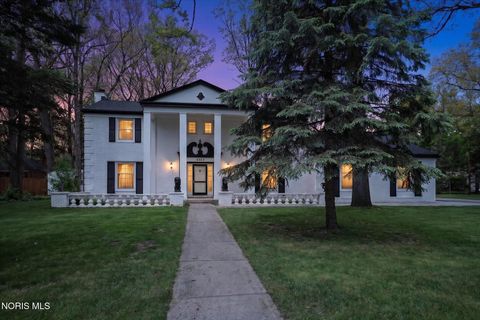 Photo of 4323 Nantuckett Drive, Toledo, OH 43623 (MLS # 10007465)